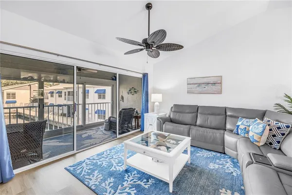 $365,000 | 11351 Shipwatch Lane, Unit 1843, Largo, FL 33774