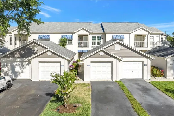 $365,000 | 11351 Shipwatch Lane, Unit 1843, Largo, FL 33774
