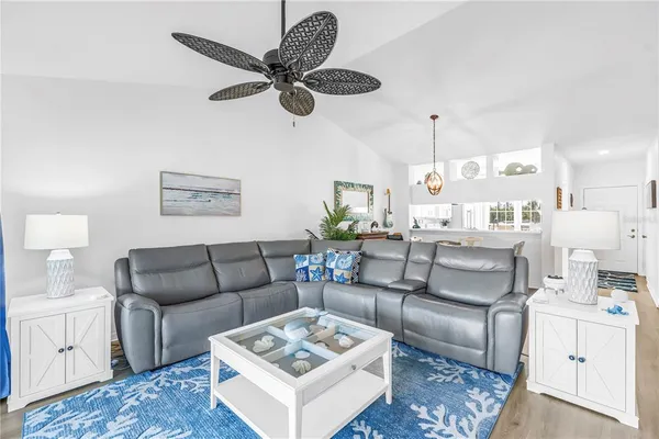 $365,000 | 11351 Shipwatch Lane, Unit 1843, Largo, FL 33774