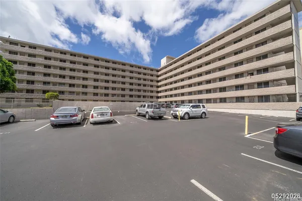 $2,500 | 3121 Ala Ilima Street, Unit 308, Honolulu, HI 96818