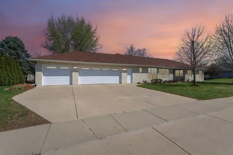 $650,000 | 1701 Mulberry Street, Sauk City, WI 53583