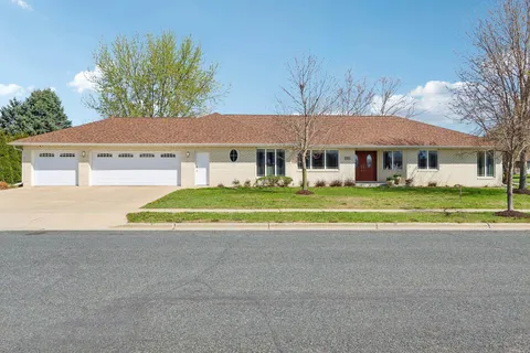 $650,000 | 1701 Mulberry Street, Sauk City, WI 53583