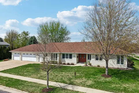 $650,000 | 1701 Mulberry Street, Sauk City, WI 53583