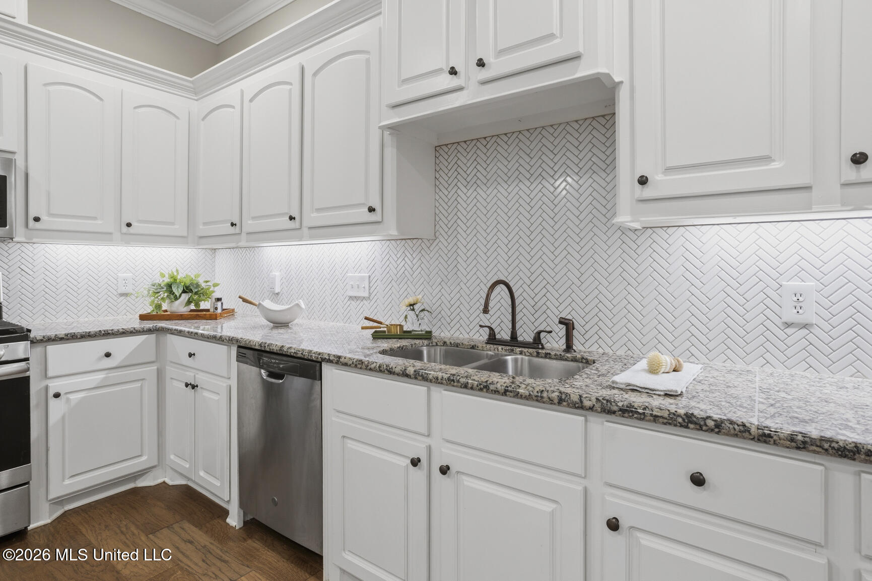 125 Western Ridge Circle Canton, MS 39046 - Photo 10 of 40 Kitchen