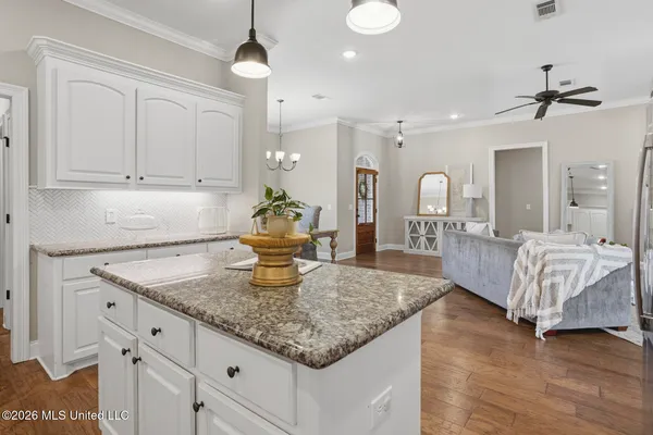 $339,900 | 125 Western Ridge Circle, Canton, MS 39046