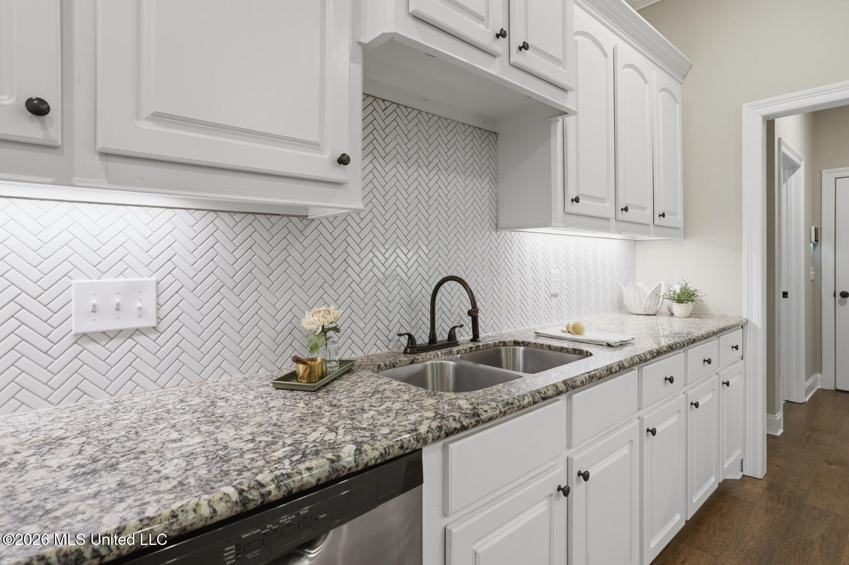 125 Western Ridge Circle Canton, MS 39046 - Photo 14 of 40 Kitchen