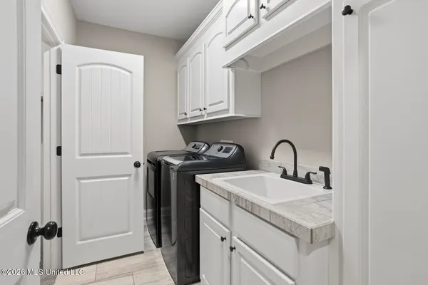 $339,900 | 125 Western Ridge Circle, Canton, MS 39046