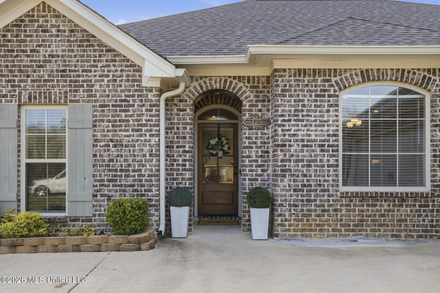 125 Western Ridge Circle Canton, MS 39046 - Photo 2 of 40 Front View of Home