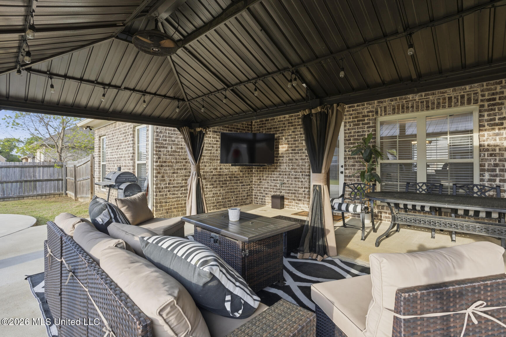 125 Western Ridge Circle Canton, MS 39046 - Photo 30 of 40 Back Patio