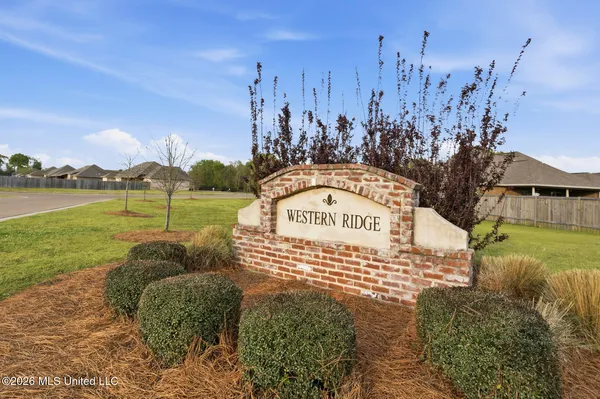 $339,900 | 125 Western Ridge Circle, Canton, MS 39046