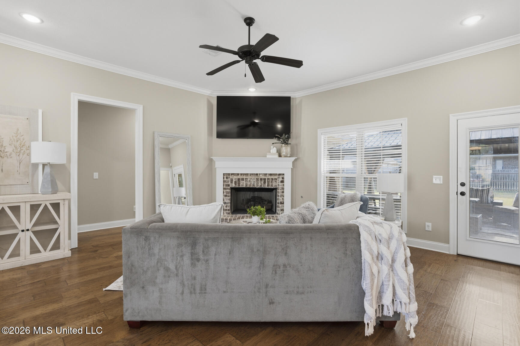 125 Western Ridge Circle Canton, MS 39046 - Photo 5 of 40 Living Room View