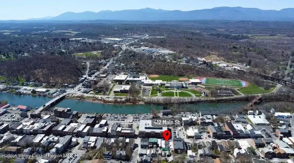 $2,200 | 412 Main Street, Unit 3, Catskill, NY 12414