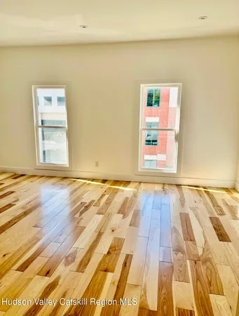 $2,200 | 412 Main Street, Unit 3, Catskill, NY 12414