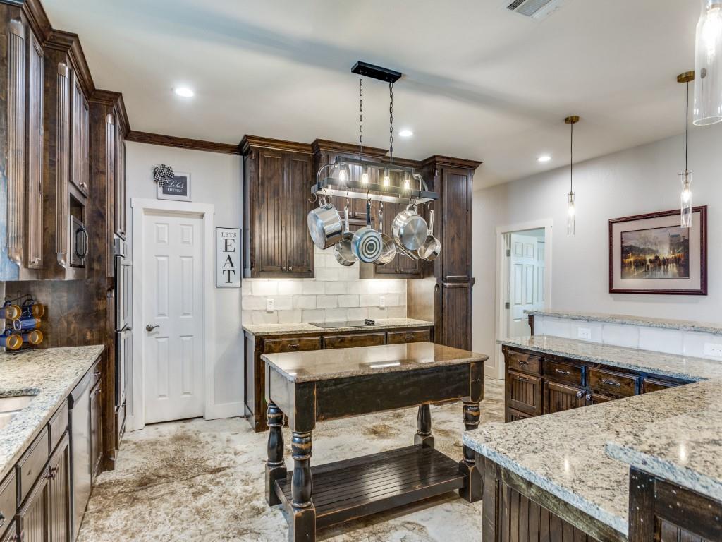 115 Kriston Lane Springtown, TX 76082 - Photo 13 of 30