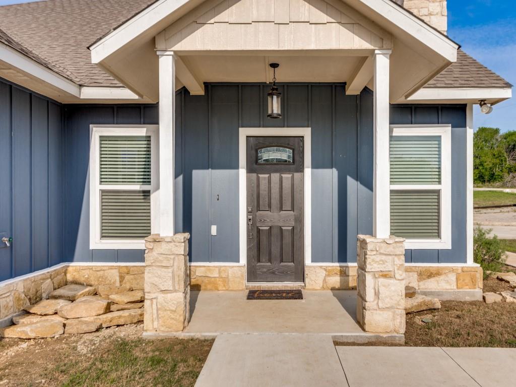 115 Kriston Lane Springtown, TX 76082 - Photo 3 of 30