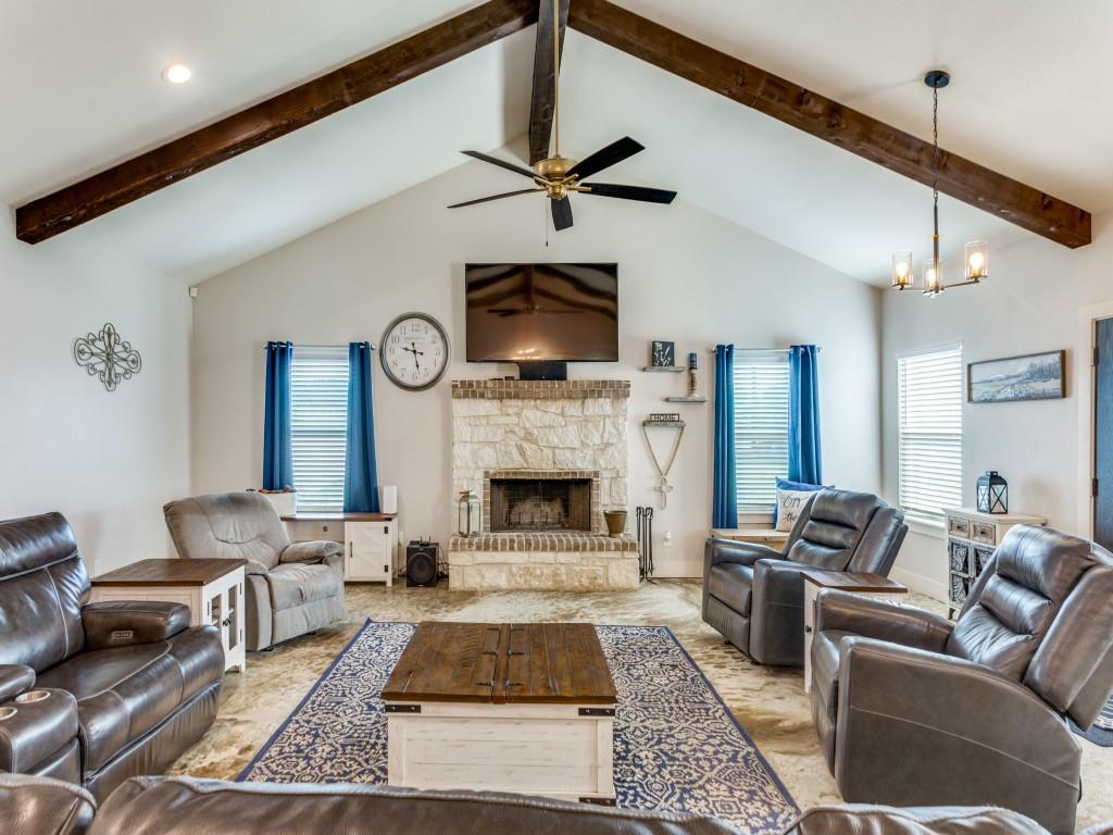 115 Kriston Lane Springtown, TX 76082 - Photo 7 of 30