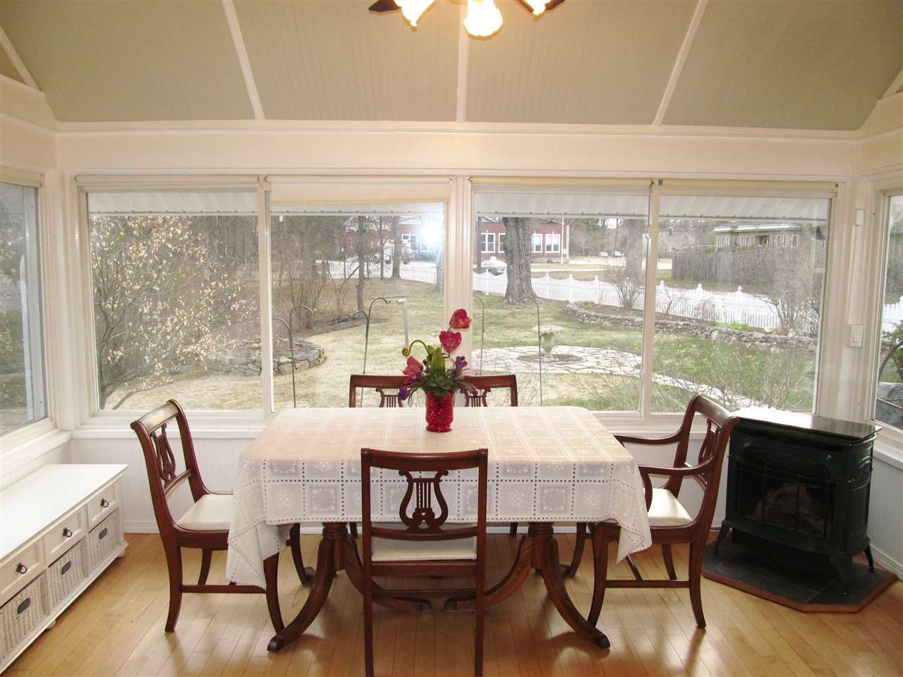 24 Shawmut Street Concord, NH 03301 - Photo 11 of 32