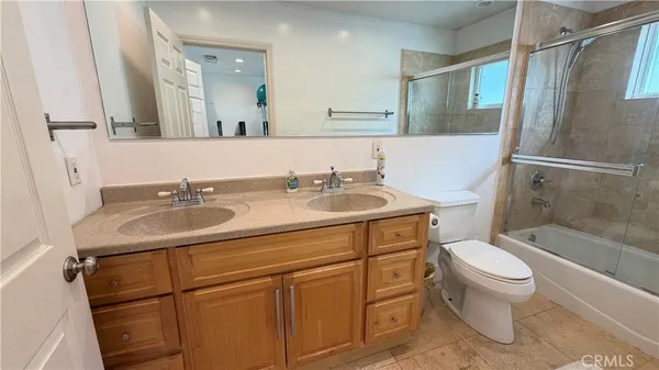 $14,995 | 5855 Shirley Avenue, Tarzana, CA 91356