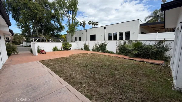 $14,995 | 5855 Shirley Avenue, Tarzana, CA 91356