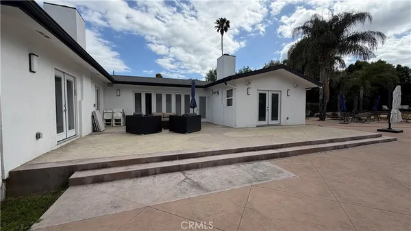 $14,995 | 5855 Shirley Avenue, Tarzana, CA 91356