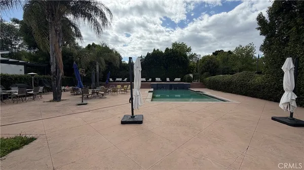 $14,995 | 5855 Shirley Avenue, Tarzana, CA 91356