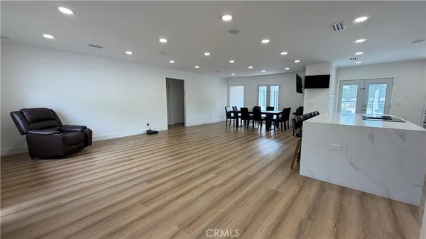 $14,995 | 5855 Shirley Avenue, Tarzana, CA 91356
