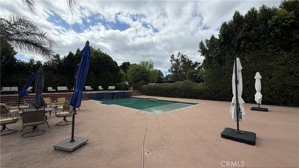 $14,995 | 5855 Shirley Avenue, Tarzana, CA 91356