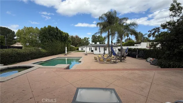 $14,995 | 5855 Shirley Avenue, Tarzana, CA 91356