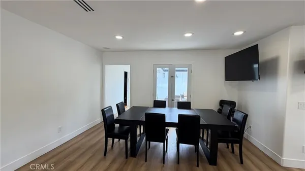$14,995 | 5855 Shirley Avenue, Tarzana, CA 91356