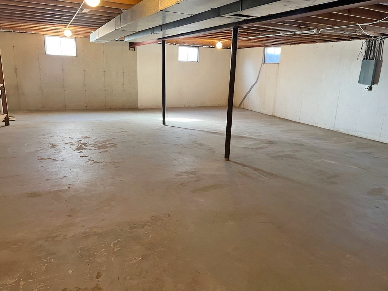 654 Longview Drive Antioch, IL 60002 - Photo 31 of 39 a view of an empty room