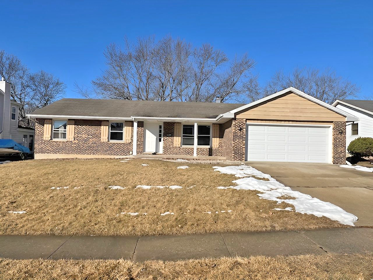 654 Longview Drive Antioch, IL 60002 - Photo 39 of 39 a front view of a house with a garden