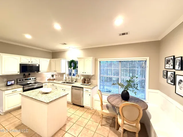 $265,000 | 367 County Road 370, Greenwood, MS 38930