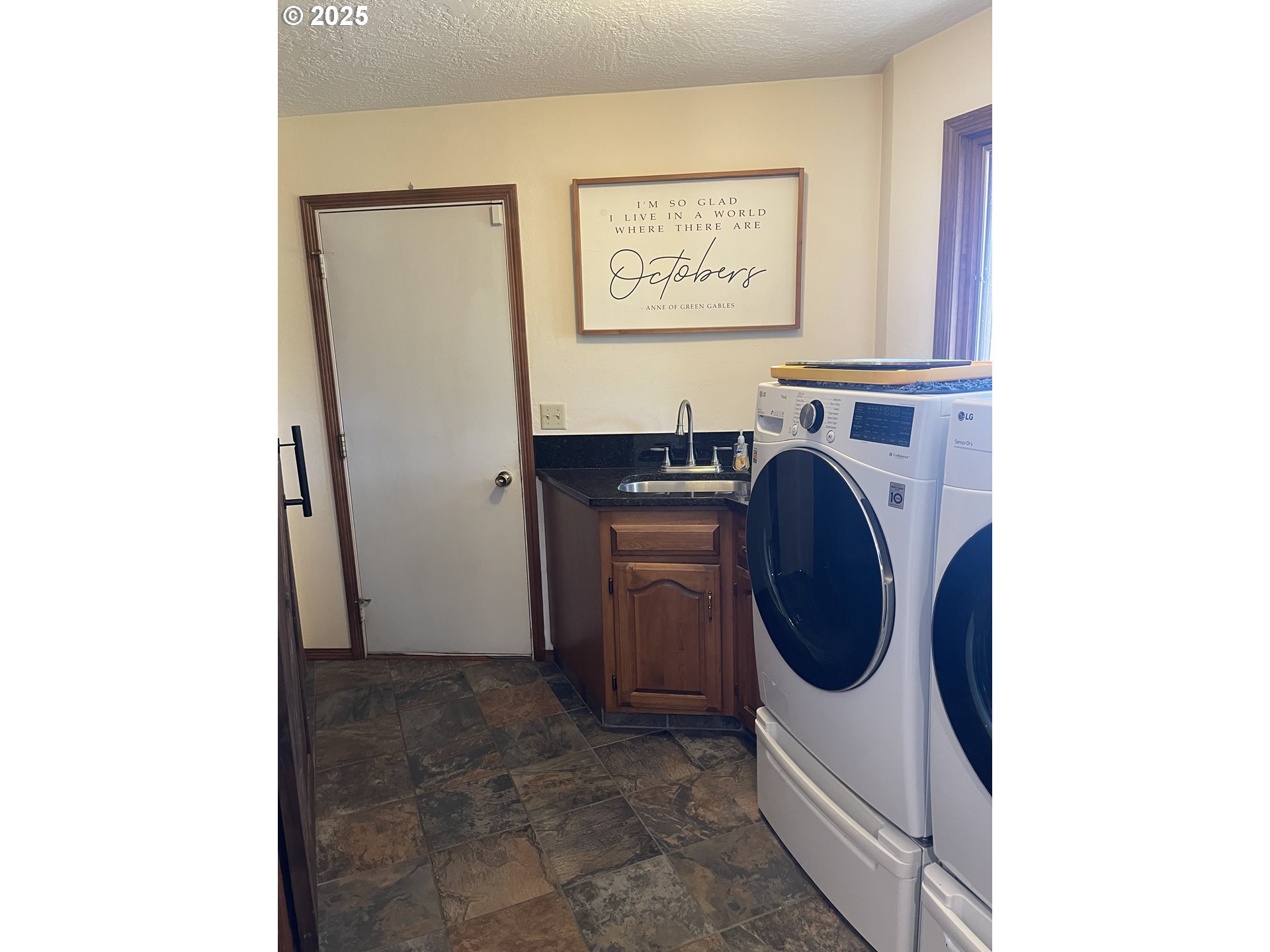 735 Southwest Mill Street Sheridan, OR 97378 - Photo 3 of 41