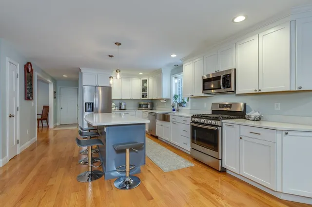 $850,000 | 104 Olde Bridge Lane, Epping, NH 03042