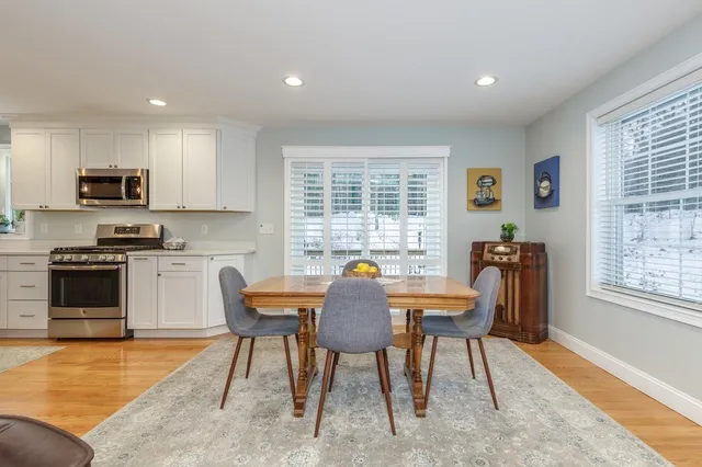 $850,000 | 104 Olde Bridge Lane, Epping, NH 03042