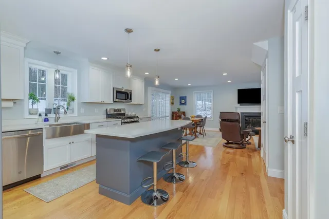 $850,000 | 104 Olde Bridge Lane, Epping, NH 03042