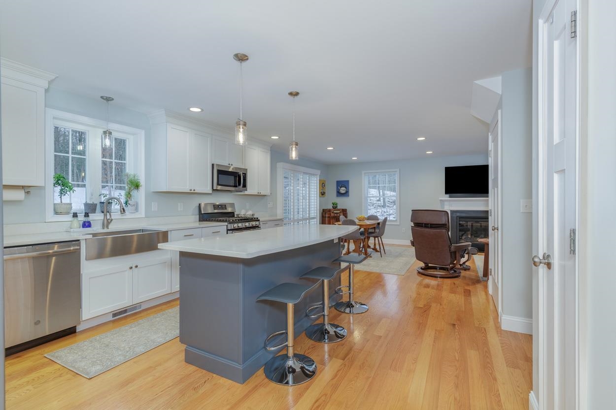 104 Olde Bridge Lane Epping, NH 03042 - Photo 8 of 45