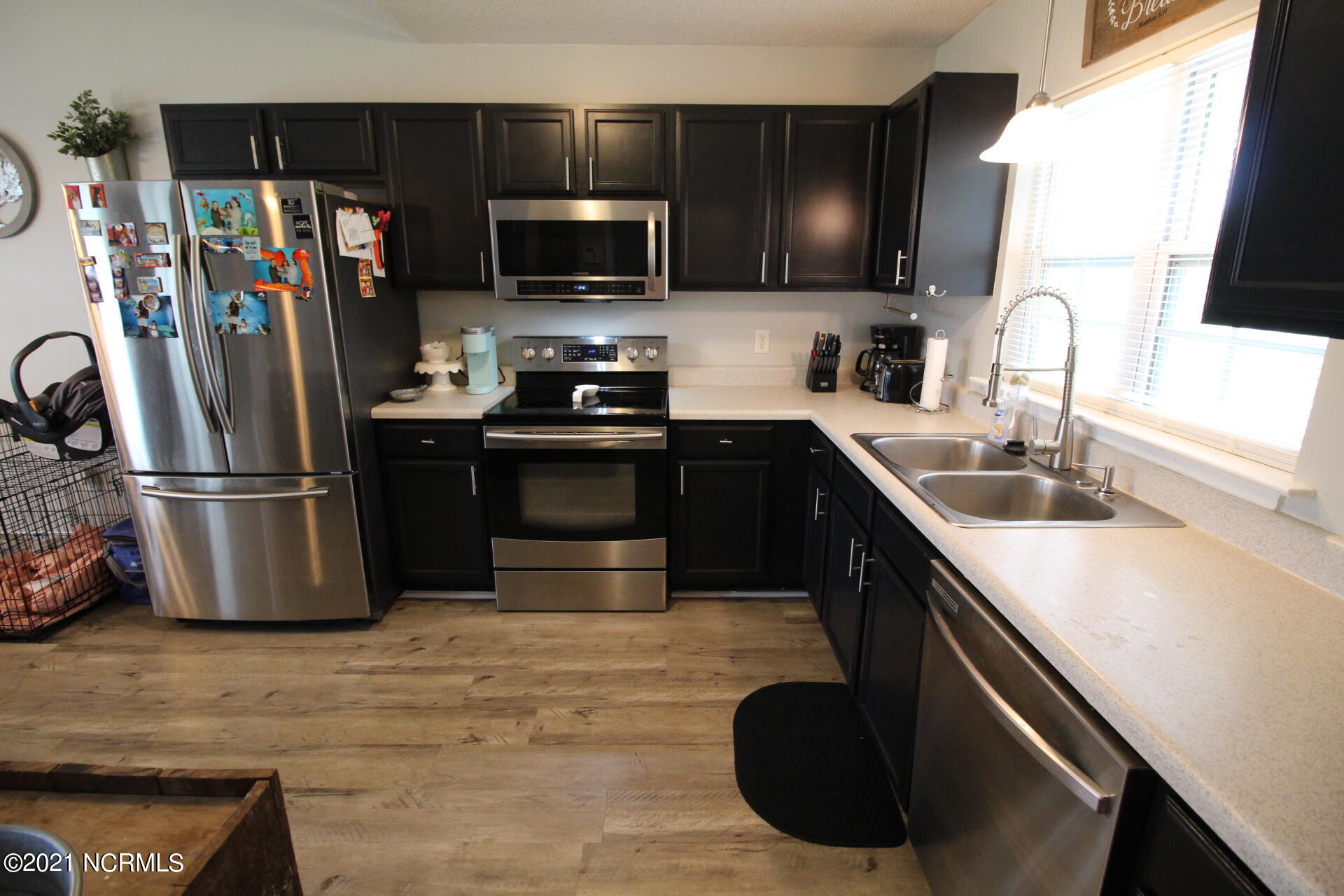 594 Godette School Road Havelock, NC 28532 - Photo 12 of 37 Upgraded stainless appliances