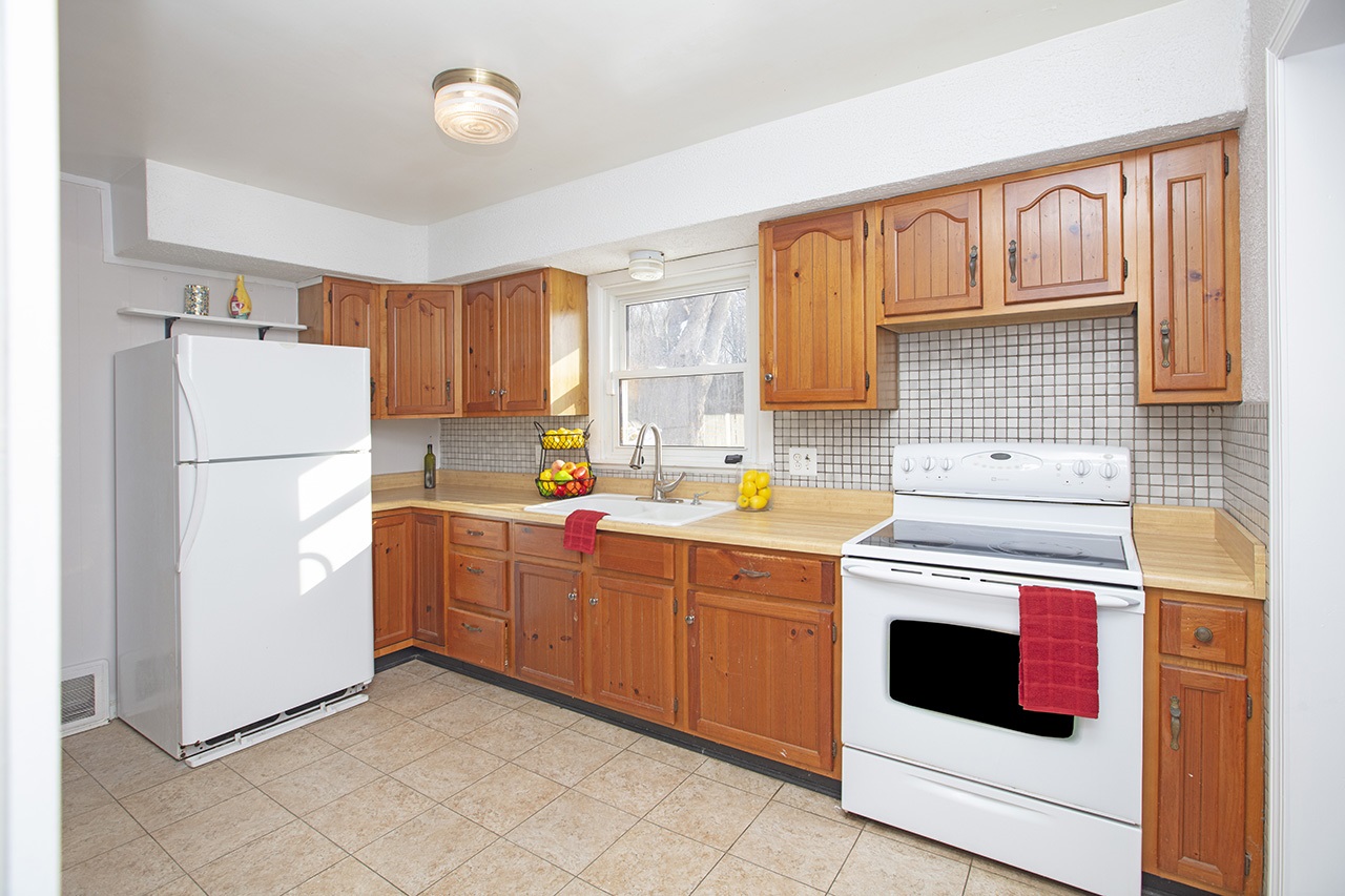 55228 Pear Road South Bend, IN 46628 - Photo 6 of 21 Gallery Image 6