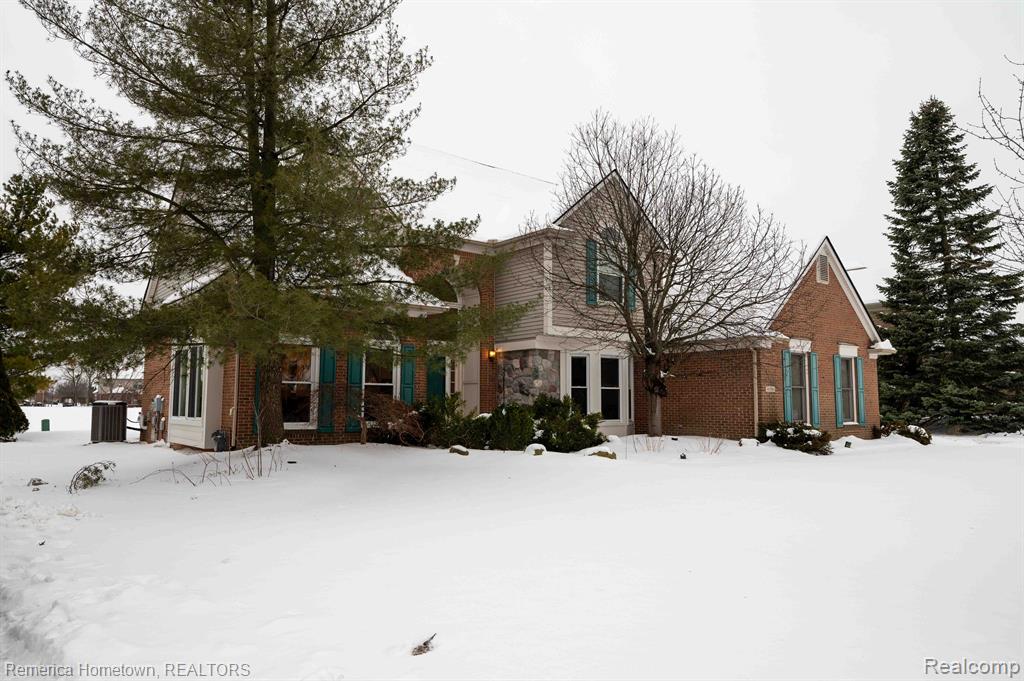 46545 Mornington Road Canton, MI 48188 - Photo 2 of 37