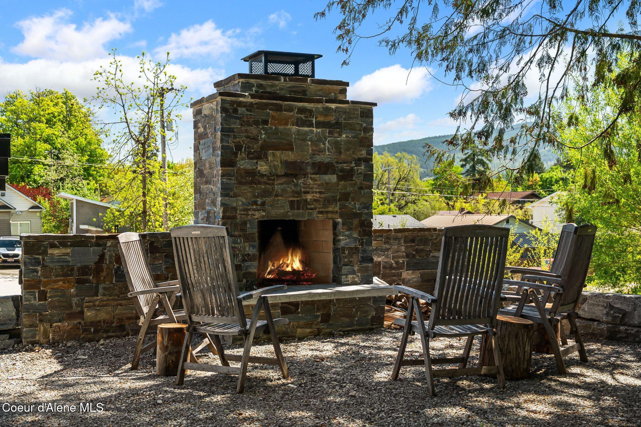 215 West Lake Street Sandpoint, ID 83864 - Photo 31 of 42 Outdoor Fireplace