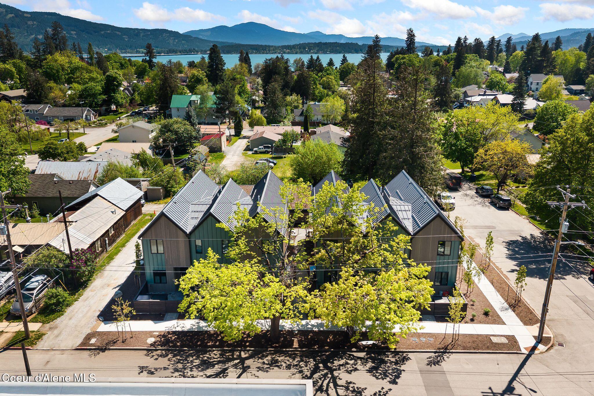 215 West Lake Street Sandpoint, ID 83864 - Photo 40 of 42 Front Exterior