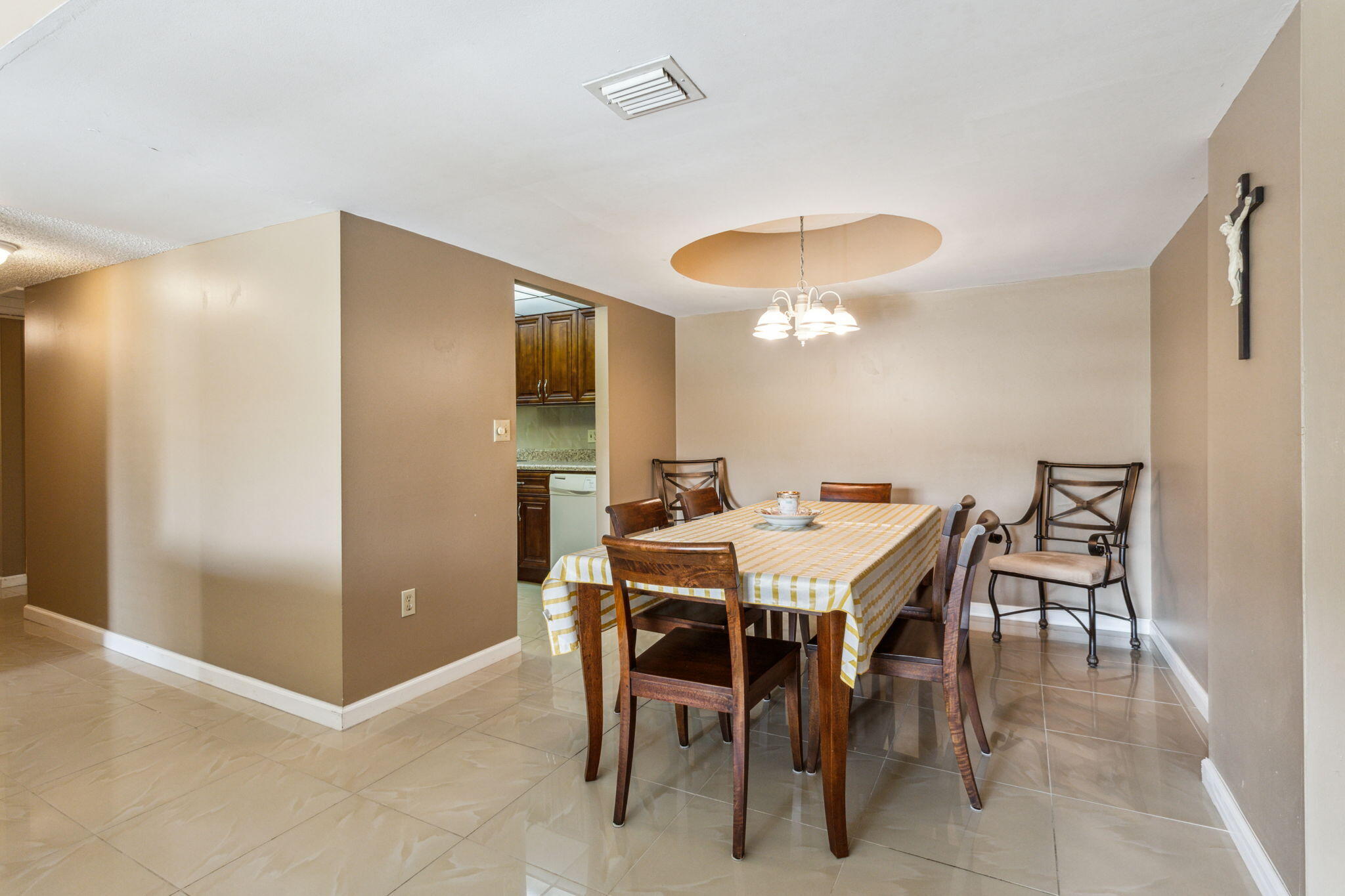 951 De Soto Road, Unit 2300 Boca Raton, FL 33432 - Photo 9 of 29 Dining Room