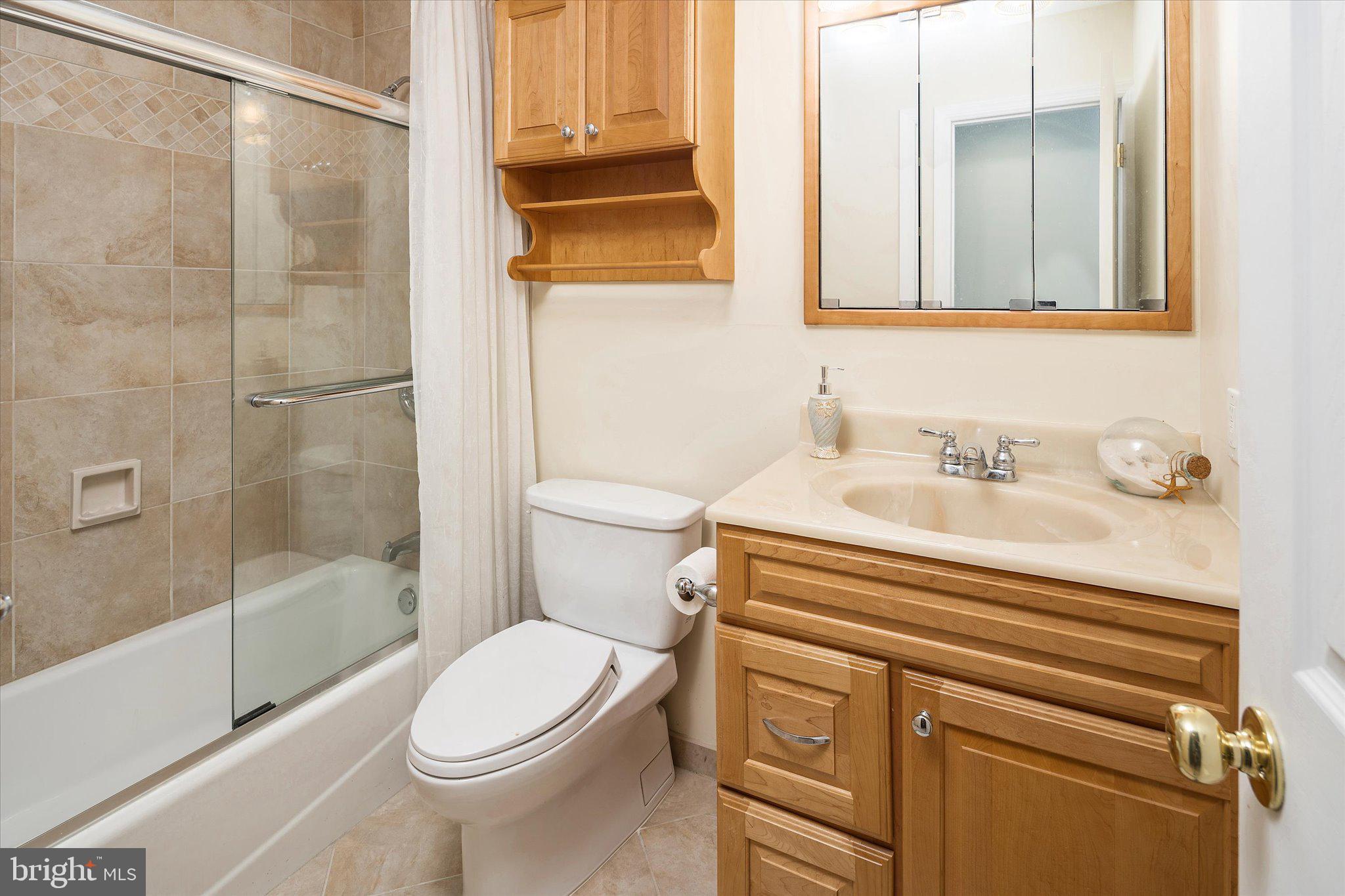 65 Elmont Road Hamilton, NJ 08610 - Photo 16 of 26