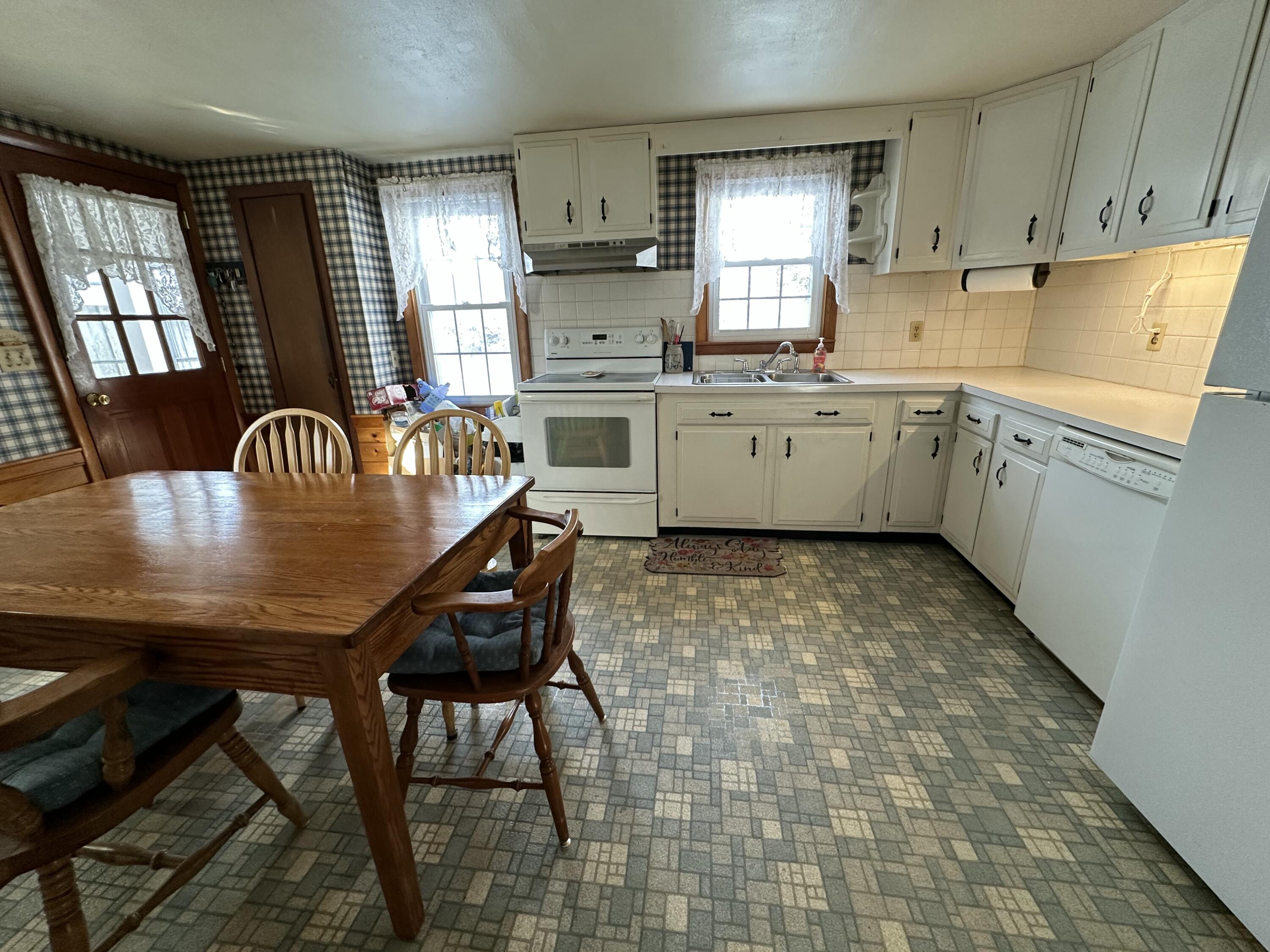 87 Cheney Woods Road Wells, ME 04090 - Photo 6 of 54 IMG_2785