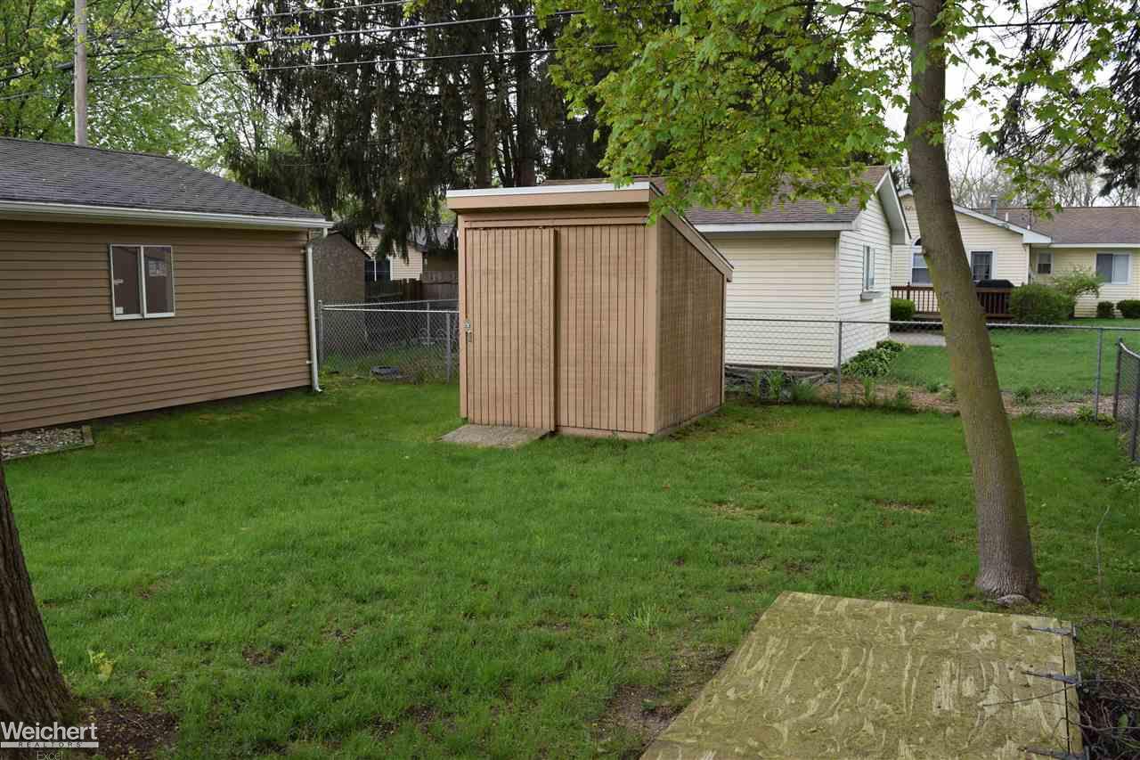 3490 Emmons Avenue Rochester Hills, MI 48307 - Photo 9 of 38