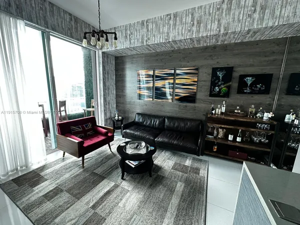 $4,000 | Brickell, Miami, FL 33131