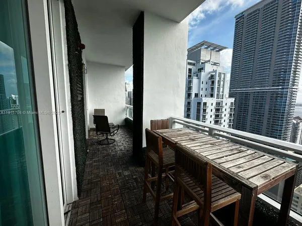 $4,000 | Brickell, Miami, FL 33131