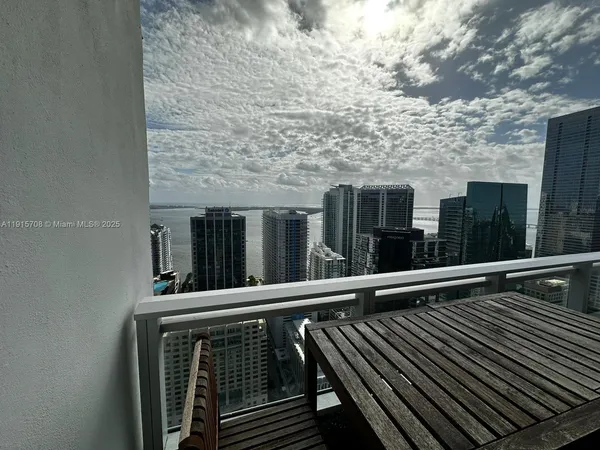 $4,000 | Brickell, Miami, FL 33131