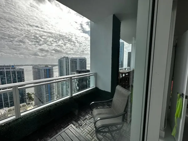 $4,000 | Brickell, Miami, FL 33131